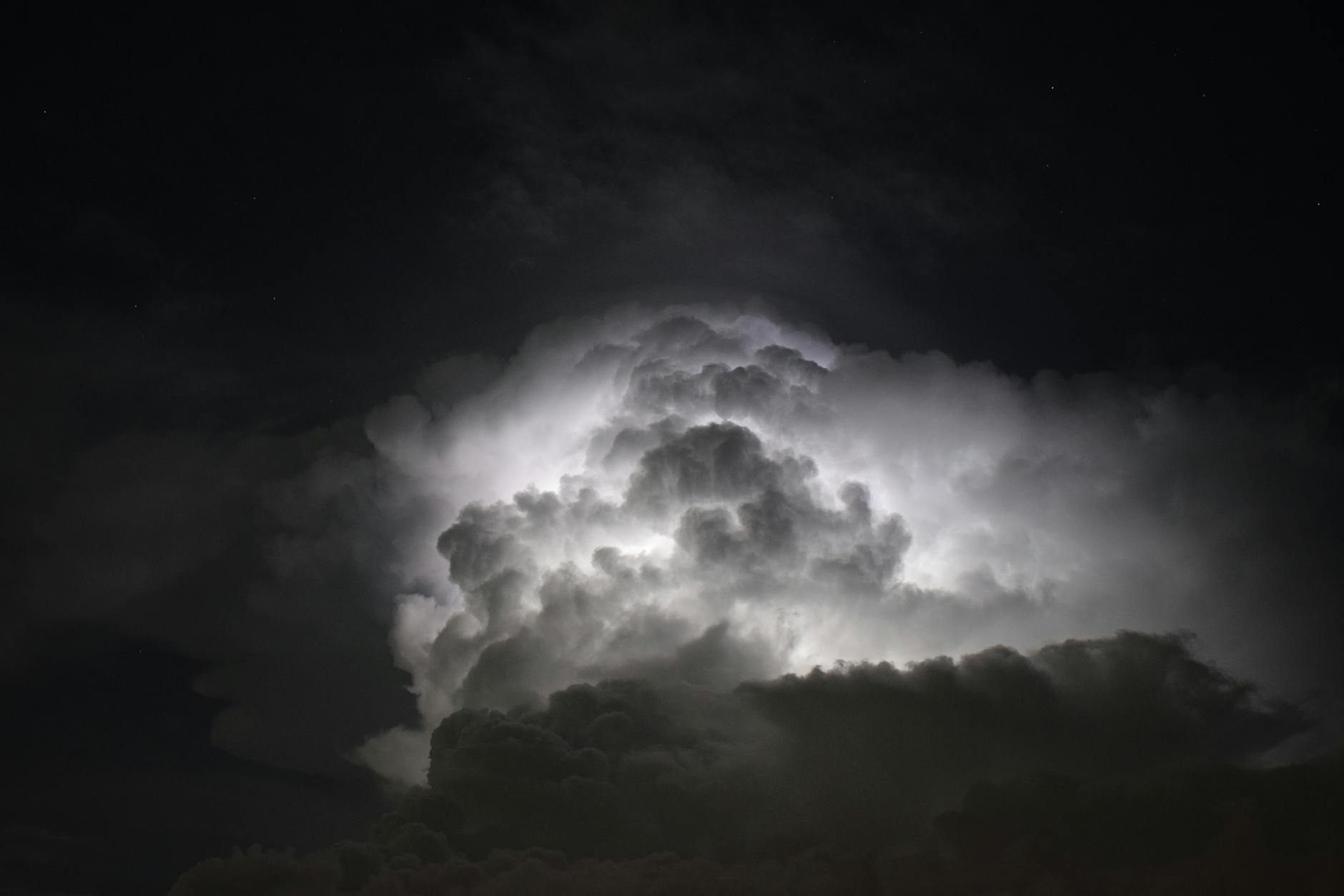 pexels-photo-557782 Arti Mimpi Tentang Awan Gelap