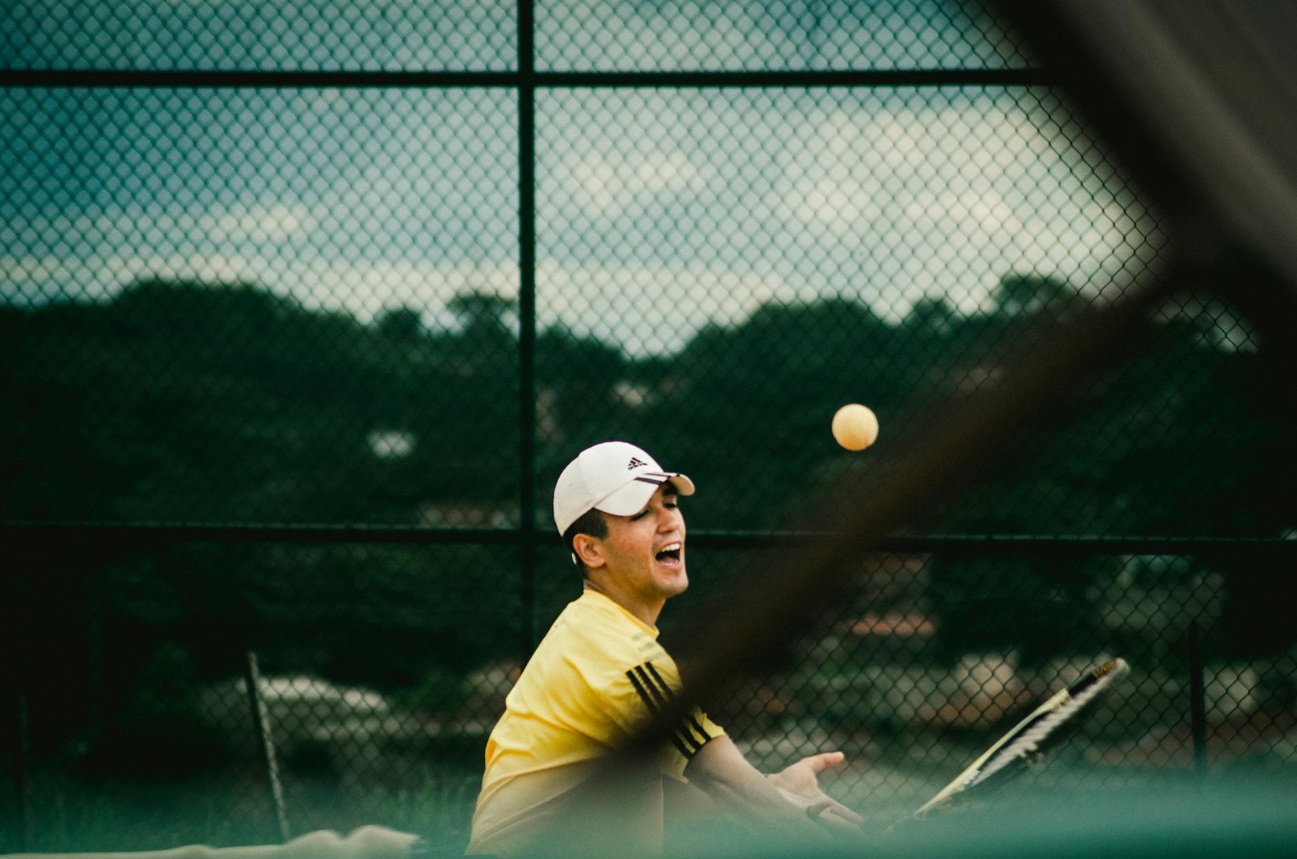 pexels-photo-342360 Arti Mimpi Bermain Bola Tenis