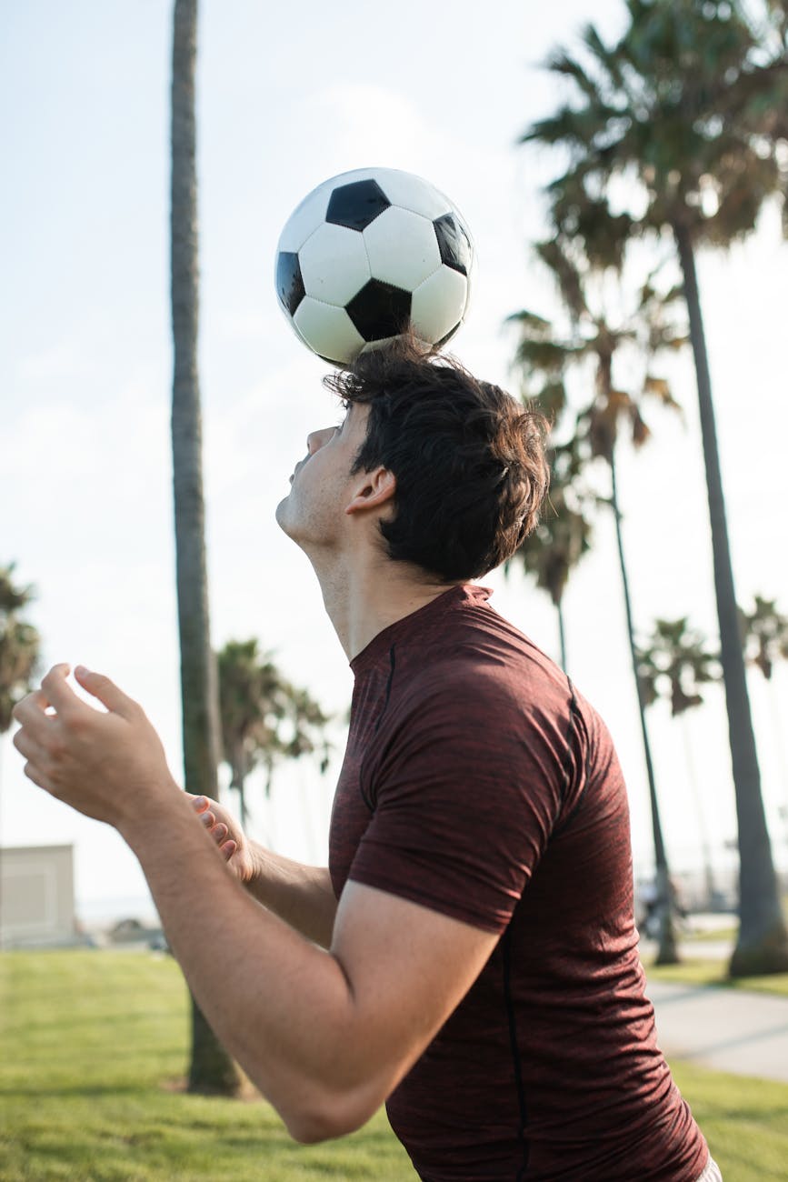 pexels-photo-5836965 Arti Mimpi Menang Bermain Bola