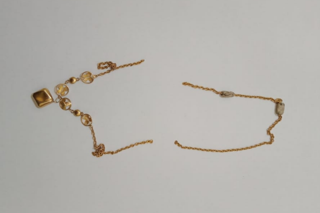 20200202_173615-1024x682 Erek Erek 2D Arti Mimpi Kalung Putus