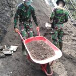 Erek Erek 2D Arti Mimpi Angkut Pasir - Ada bilang sih bisa jadi petunjuk tentang kehidupan, nasib, atau bahkan masalah yang lagi dihadapi.