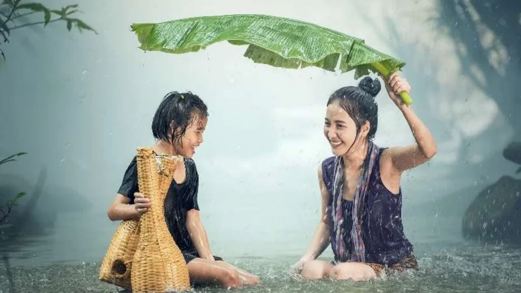 582d43f5d8239-ilustrasi-mandi-hujan_1265_711-1024x576 Erek Erek 2D Arti Mimpi Baju Masih Basah