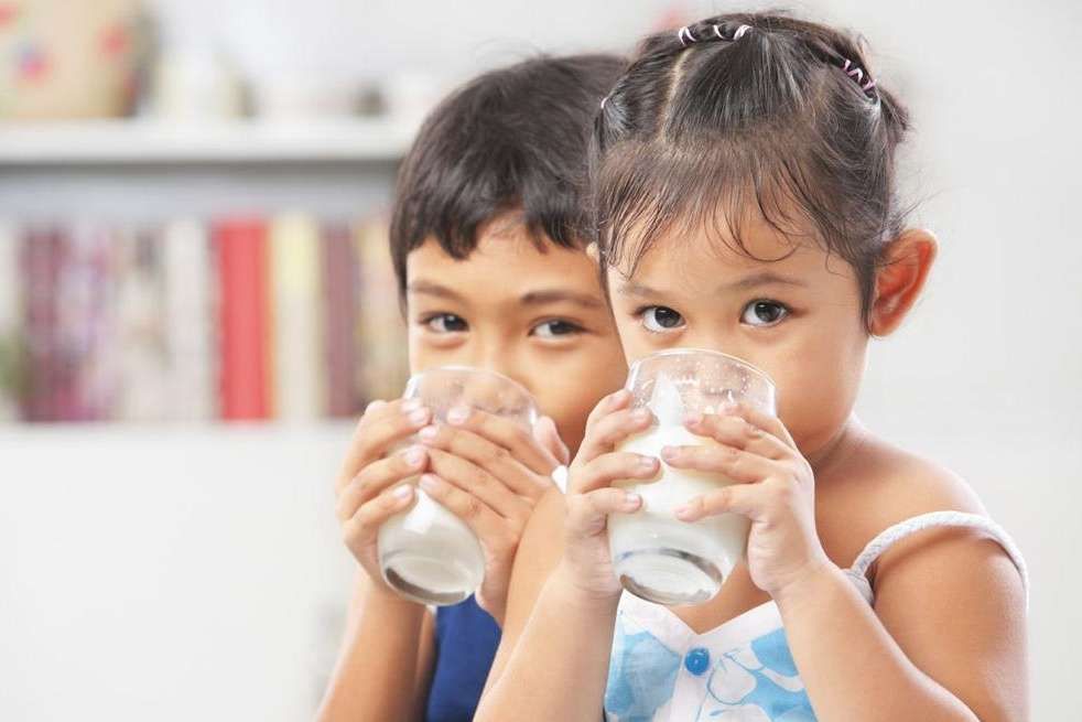 1685705141785-IMG_20230602_122959-1 Arti Mimpi Memberi Minum Susu: Simbol Kasih Sayang, Keikhlasan, dan Harapan