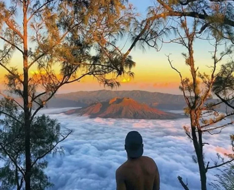 Arti Mimpi Melihat Kabut Tebal: Pertanda Misteri, Perasaan dan Petunjuk Alam Bawah Sadar