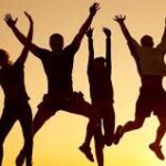 Arti Mimpi Tentang Kawan: Pertanda Baik atau Isyarat Batin?