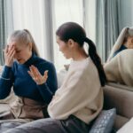 Arti Mimpi Melihat Mertua Sakit: Pertanda Baik atau Buruk?