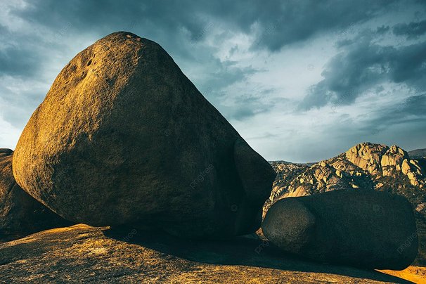 pngtree-big-rocks-on-the-mountain-in-the-afternoon-no-photographs-on-image_836767 Arti Mimpi Melihat Batu Besar: Tanda Keteguhan atau Beban Berat?