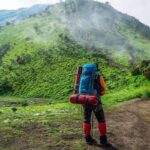 5 Arti Mimpi Tentang Naik Gunung: Simbol Perjuangan dan Harapan