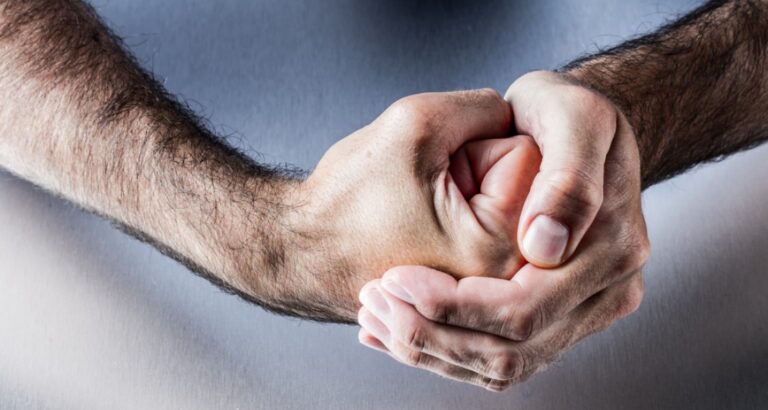 Arti Mimpi Tentang Dendam: Tafsir & Pertanda dalam Dunia Mimpi